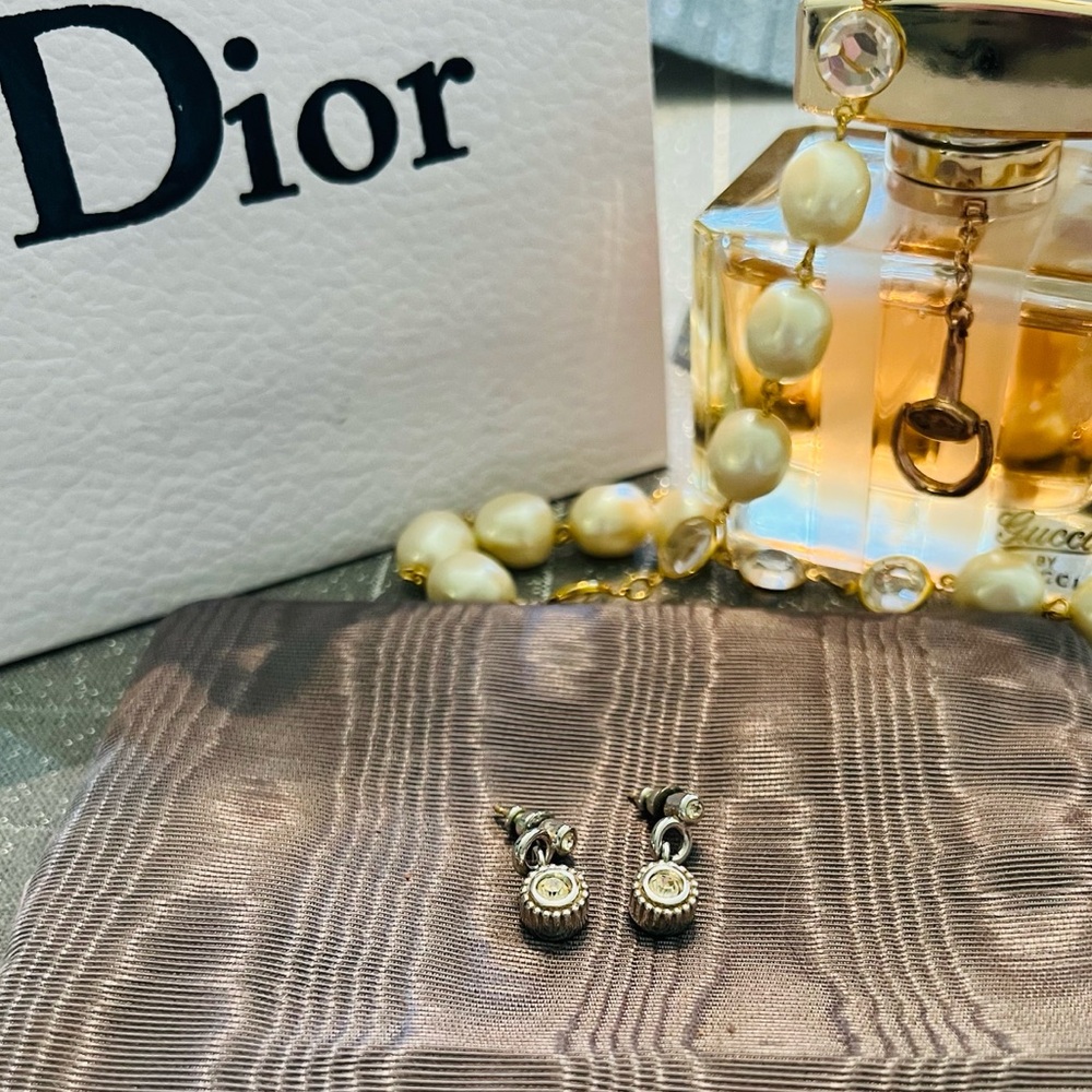 DIOR Vintage Dainty Crystal drop earrings